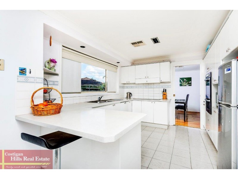 12 Flax Place, Quakers Hill NSW 2763