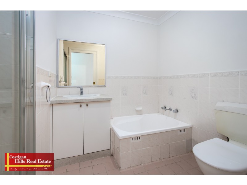 12 Flax Place, Quakers Hill NSW 2763