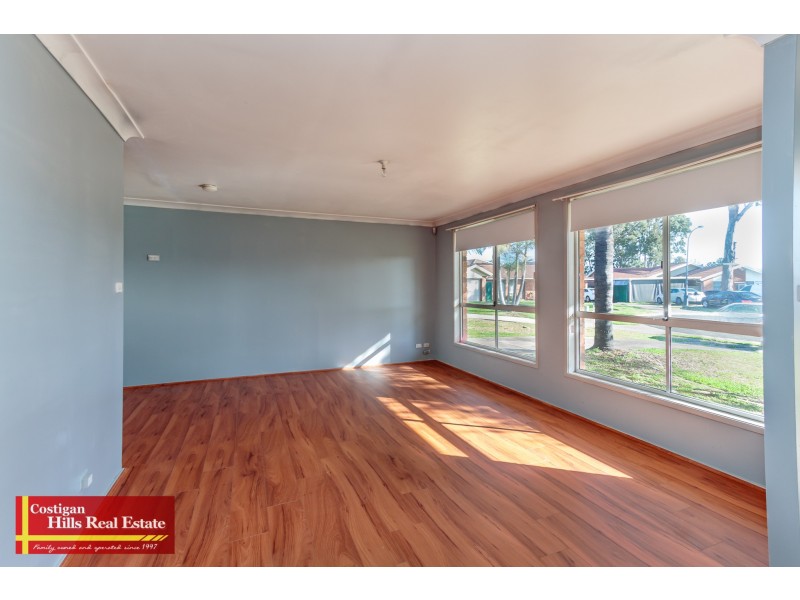 9 Magyar Place, Oakhurst NSW 2761