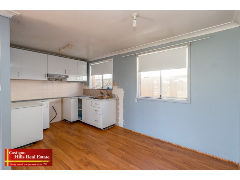 9 Magyar Place, Oakhurst NSW 2761