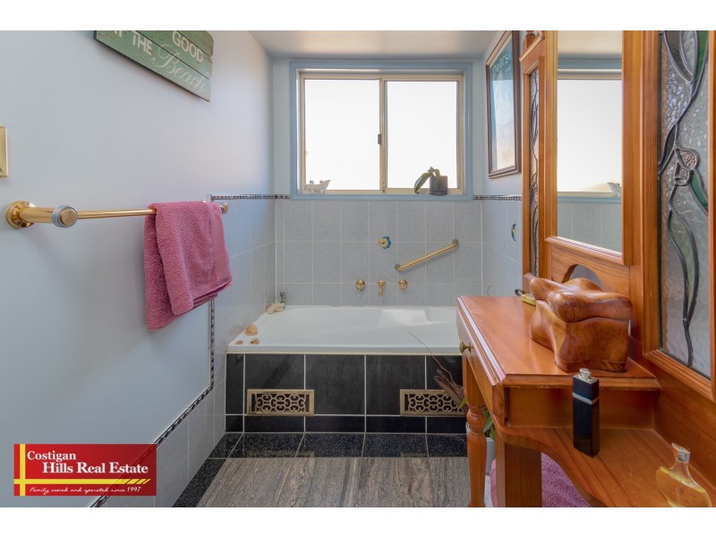 76a Pagoda Crescent, Quakers Hill NSW 2763