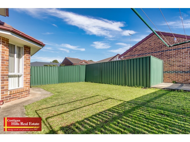 2/220 Farnham Road, Quakers Hill NSW 2763