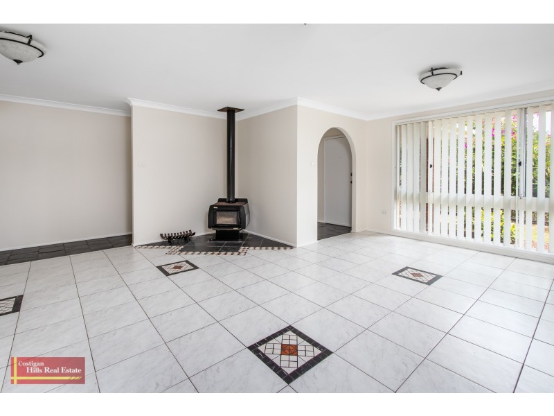 204 Farnham Road, Quakers Hill NSW 2763