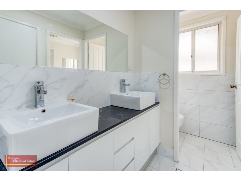 204 Farnham Road, Quakers Hill NSW 2763