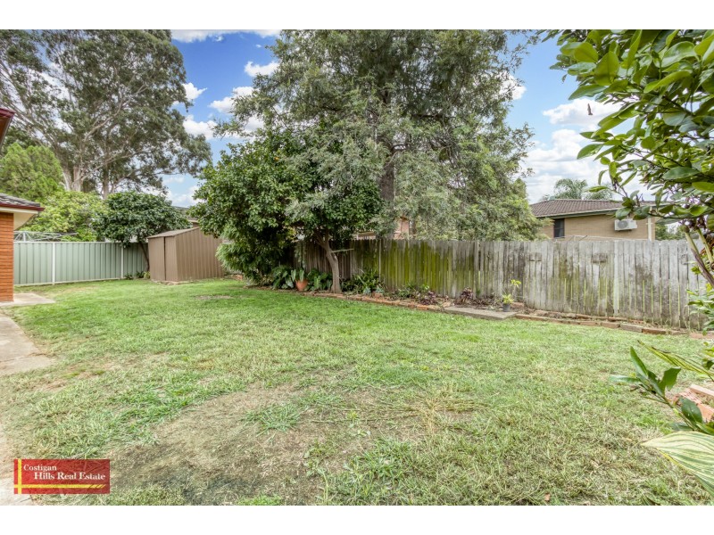 8 Selwyn Place, Quakers Hill NSW 2763