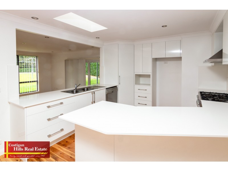 8 Marx Place, Quakers Hill NSW 2763