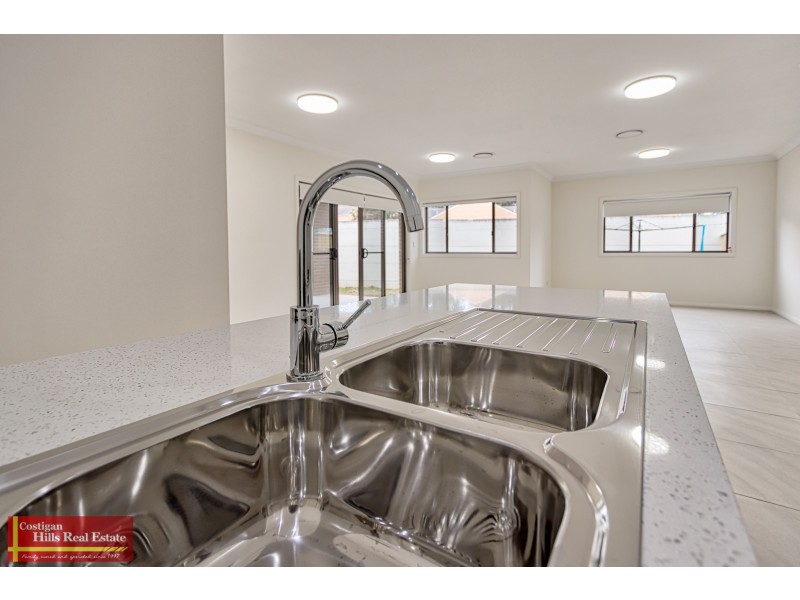 2/50 Farnham Road, Quakers Hill NSW 2763