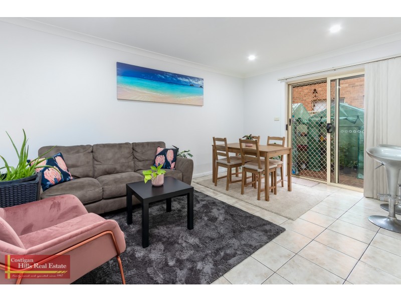 2/23 Hillcrest Road, Quakers Hill NSW 2763