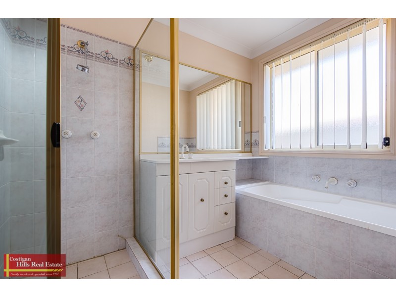 6 Dungara Crescent, Stanhope Gardens NSW 2768