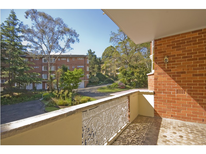 8/6 Larkin Street, Roseville NSW 2069