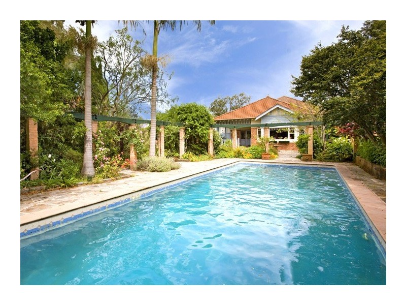 1A  Belgium Avenue, Roseville NSW 2069