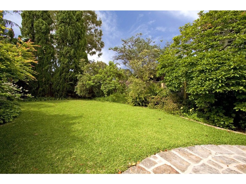 1A  Belgium Avenue, Roseville NSW 2069