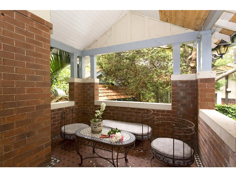 1A  Belgium Avenue, Roseville NSW 2069