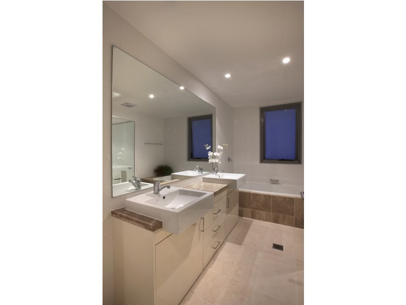 1 Heydon Avenue, Warrawee NSW 2074