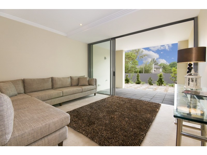 2 Eulbertie Avenue, Warrawee NSW 2074