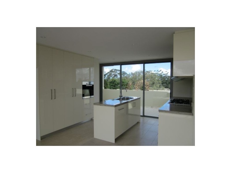 2 A  Eulbertie Avenue, Warrawee NSW 2074