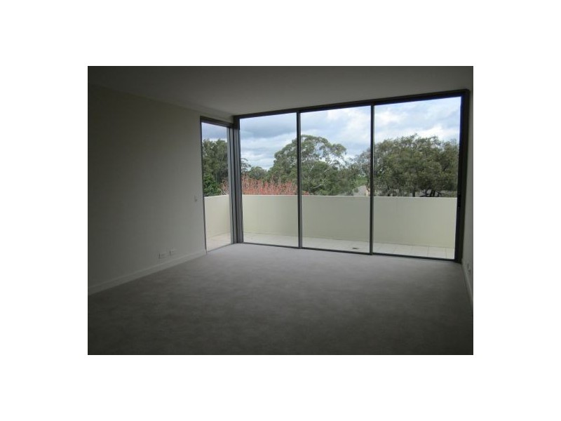 2 A  Eulbertie Avenue, Warrawee NSW 2074