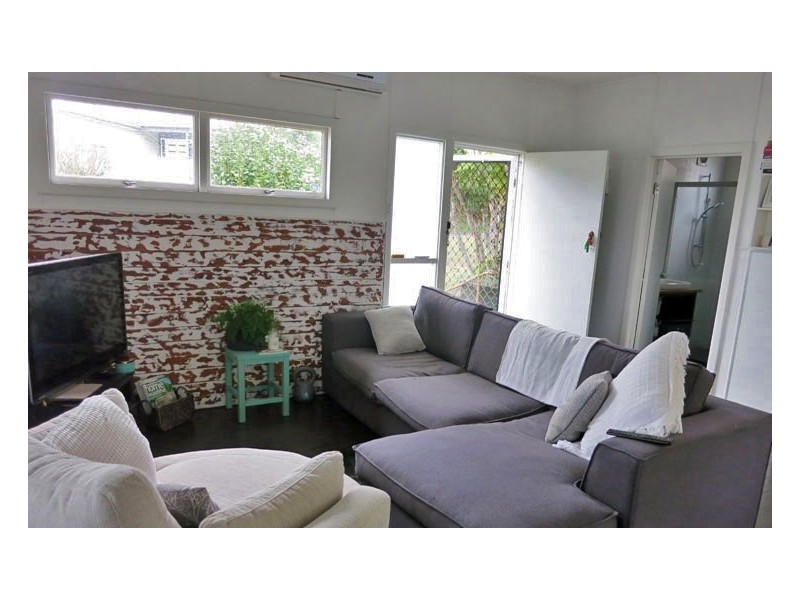 19  Karani Avenue, Avoca Beach NSW 2251