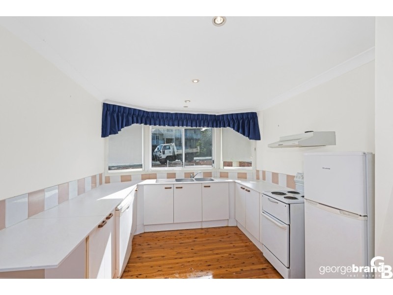 2/92 Del Monte Place, Copacabana NSW 2251