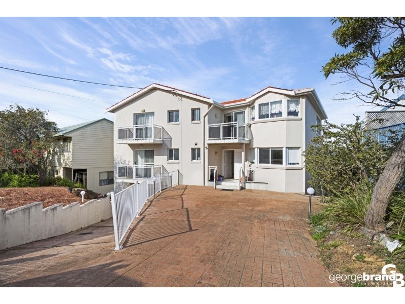 2/92 Del Monte Place, Copacabana NSW 2251