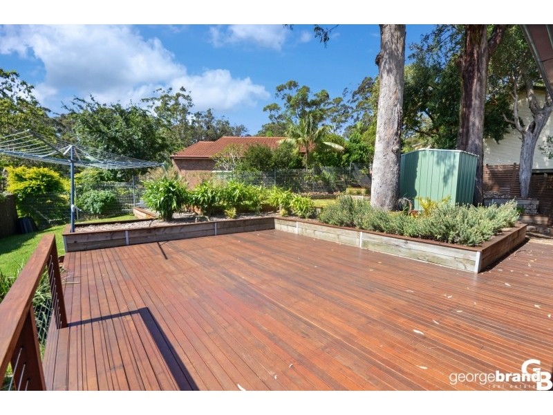 35 Cabbage Tree Ave, Avoca Beach NSW 2251