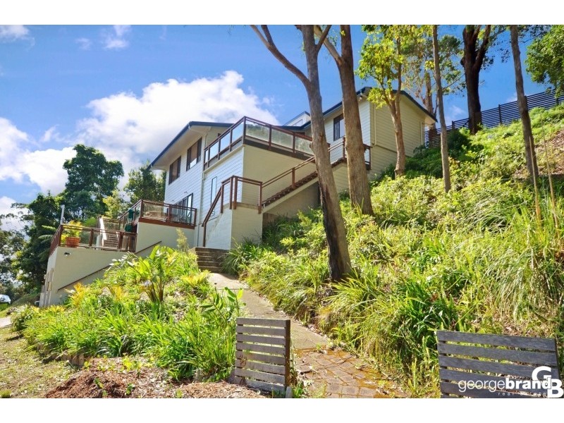 35 Cabbage Tree Ave, Avoca Beach NSW 2251