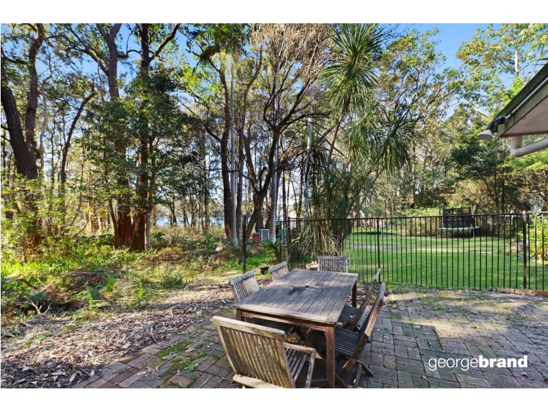 1/3 Lakeside Drive, Macmasters Beach NSW 2251
