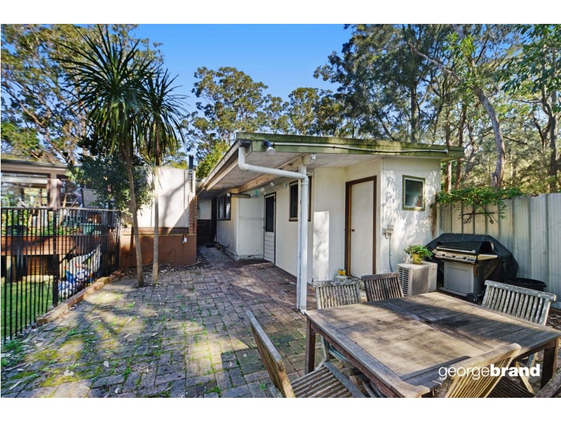 1/3 Lakeside Drive, Macmasters Beach NSW 2251