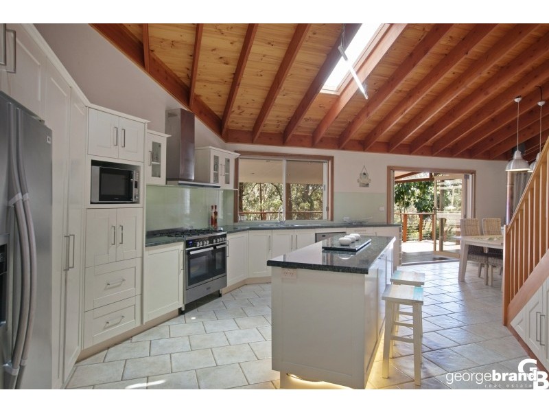 25 Baronga Rd, Avoca Beach NSW 2251