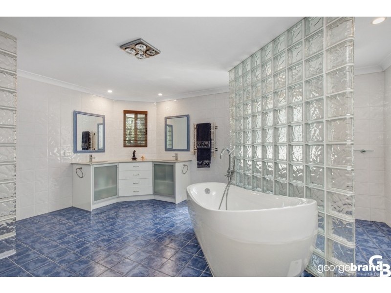 25 Baronga Rd, Avoca Beach NSW 2251