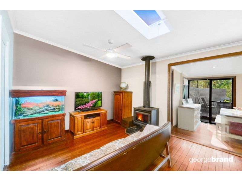 3 Lakeside Drive, Macmasters Beach NSW 2251