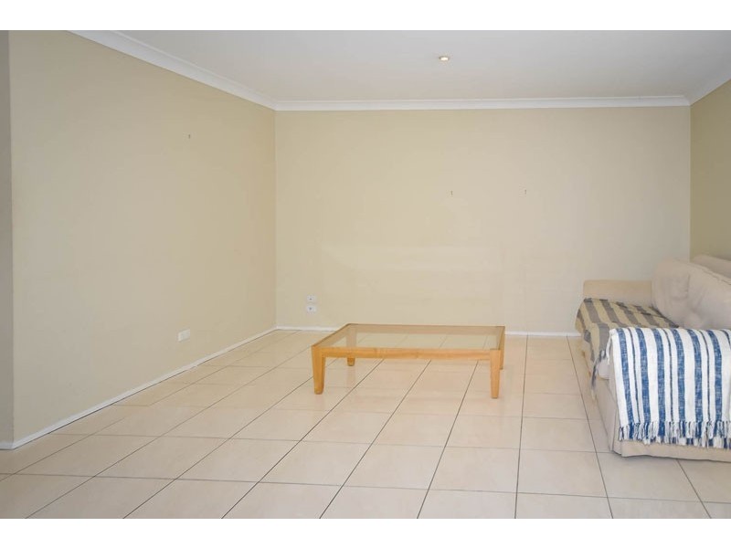 1/176 The Round Dr, Avoca Beach NSW 2251