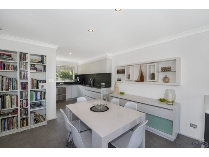 1/92 Copacabana Drive, Copacabana NSW 2251