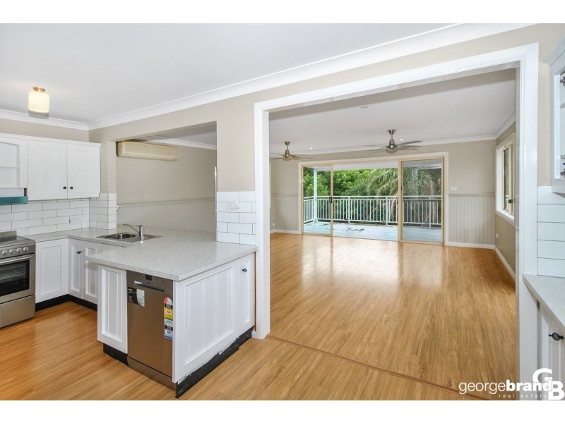 17 Chico Street, Copacabana NSW 2251