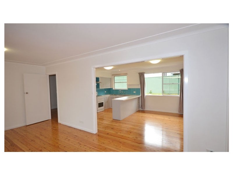 90 The Round Drive, Avoca Beach NSW 2251