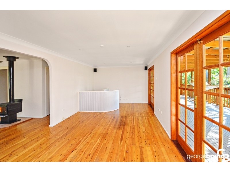 33 Walder Crescent, Avoca Beach NSW 2251