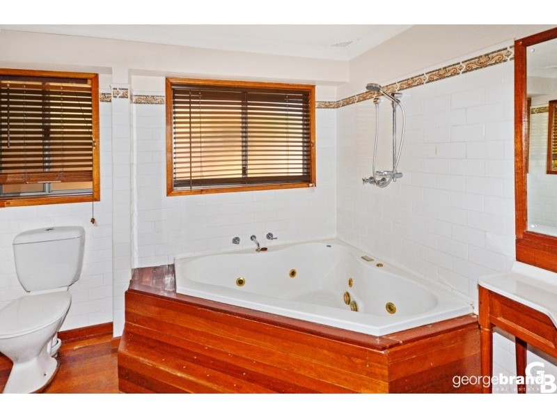 33 Walder Crescent, Avoca Beach NSW 2251