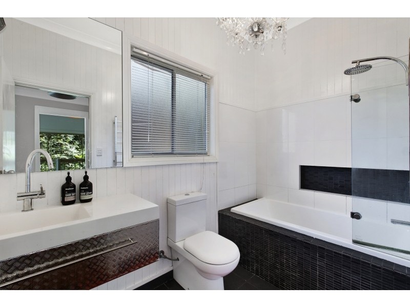 21 Palmgrove Place, North Avoca NSW 2260