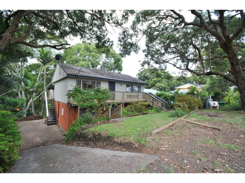 2/27 Chico Street, Copacabana NSW 2251