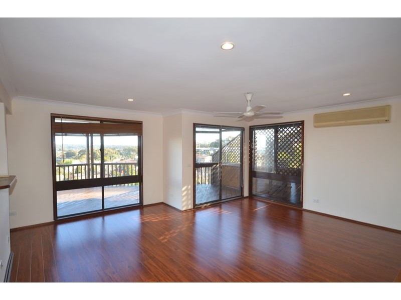 51 Coreen Dr, Wamberal NSW 2260