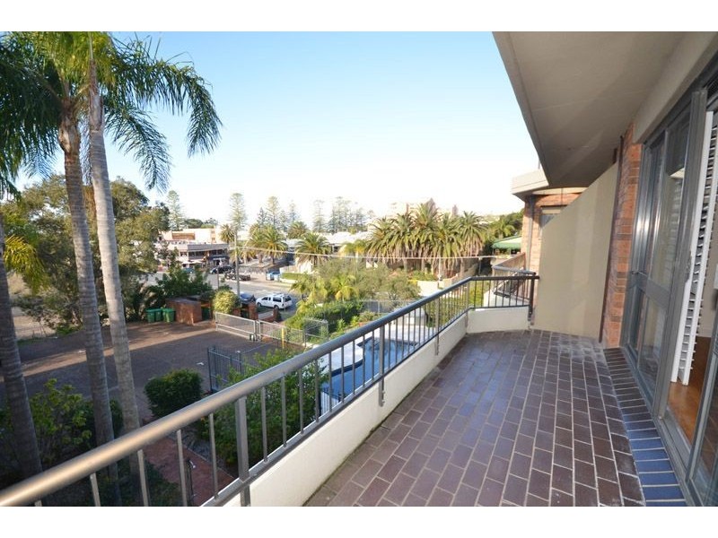10/13  Campbell Crescent, Terrigal NSW 2260