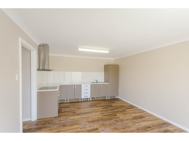 9b Longs Road, Bateau Bay NSW 2261