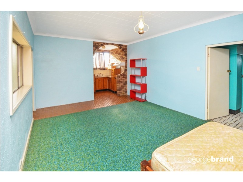 64 Lushington Street, East Gosford NSW 2250