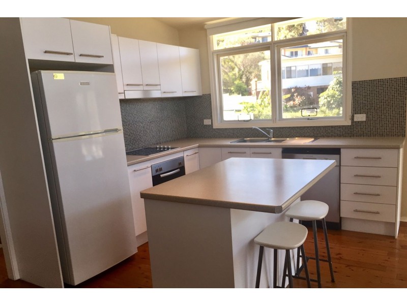 95 Copacabana Drive, Copacabana NSW 2251