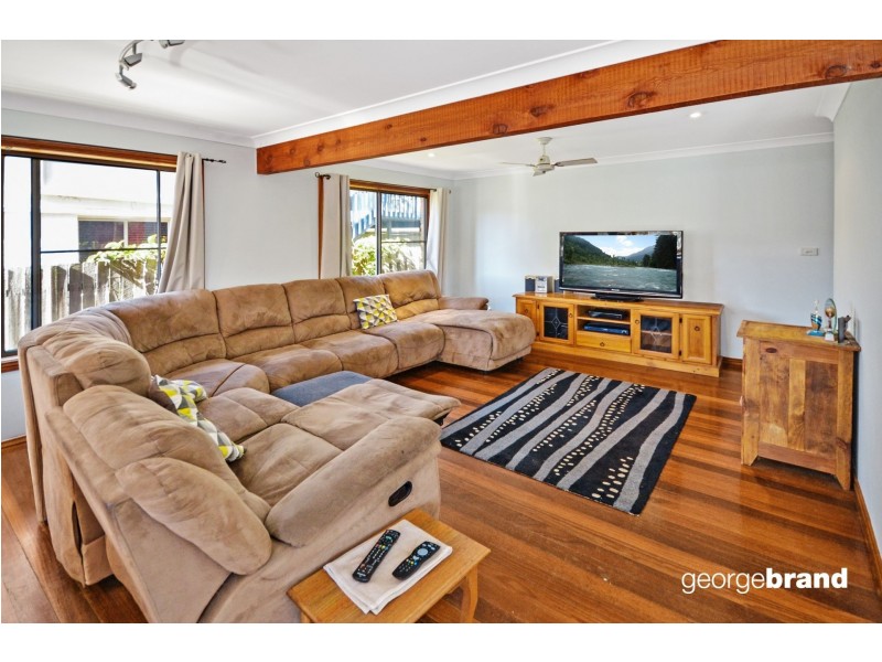 18 Del Rio Drive, Copacabana NSW 2251
