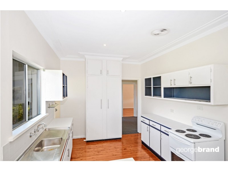 13 Endeavour Drive, Avoca Beach NSW 2251