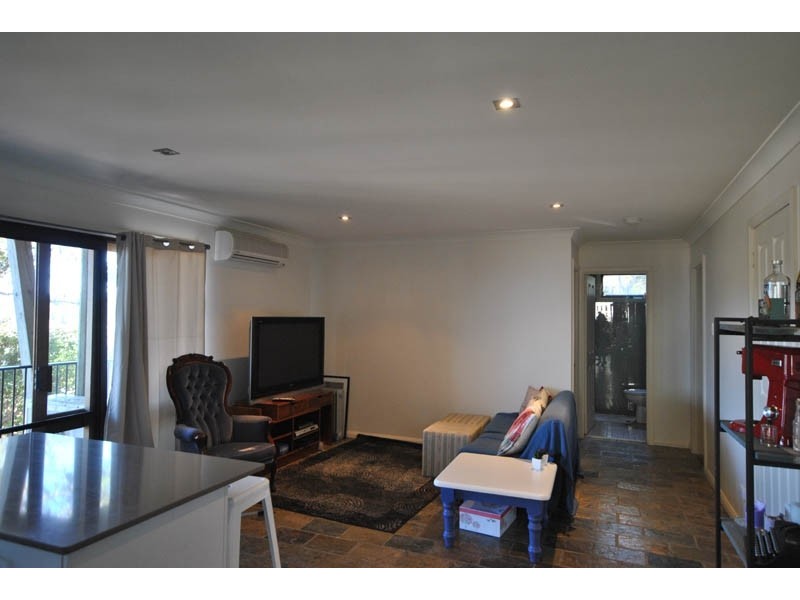 1/131 Copacabana Dr, Copacabana NSW 2251