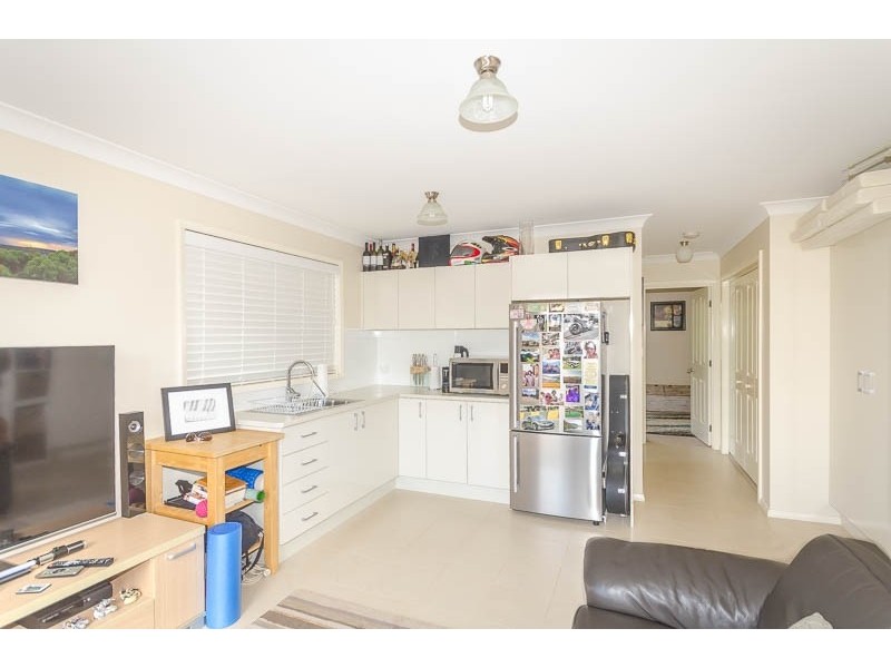1/93 Copacabana Dr, Copacabana NSW 2251