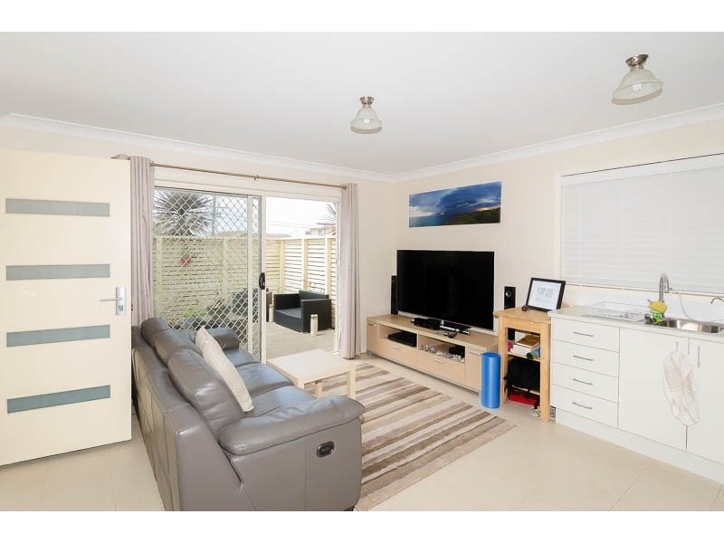 1/93 Copacabana Dr, Copacabana NSW 2251