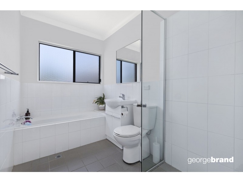 2/4 Del Mar Drive, Copacabana NSW 2251